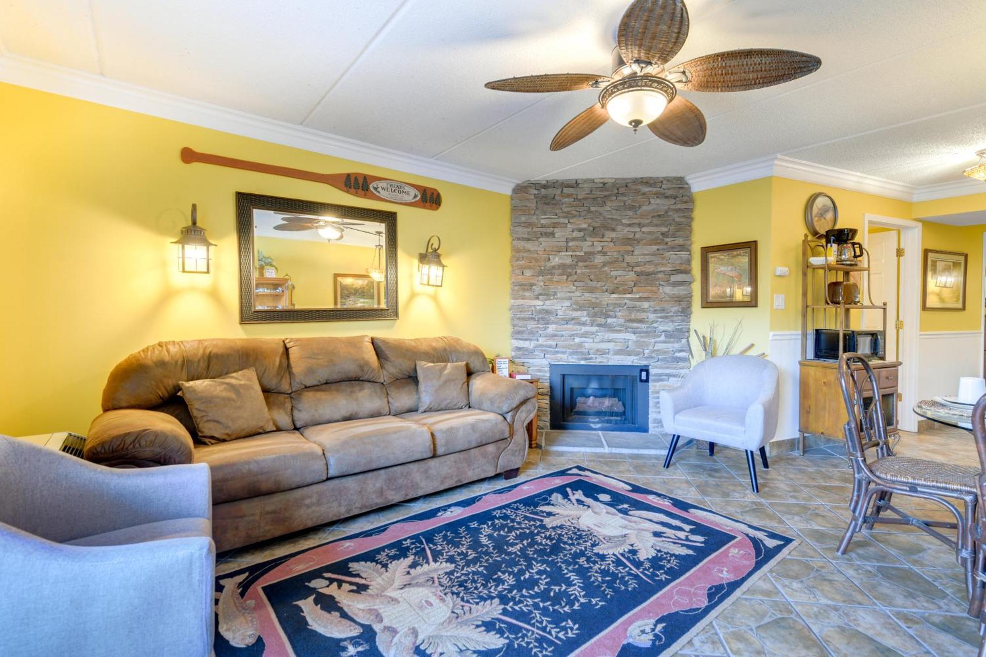 Downtown Gatlinburg Condo With Community Pool! Экстерьер фото