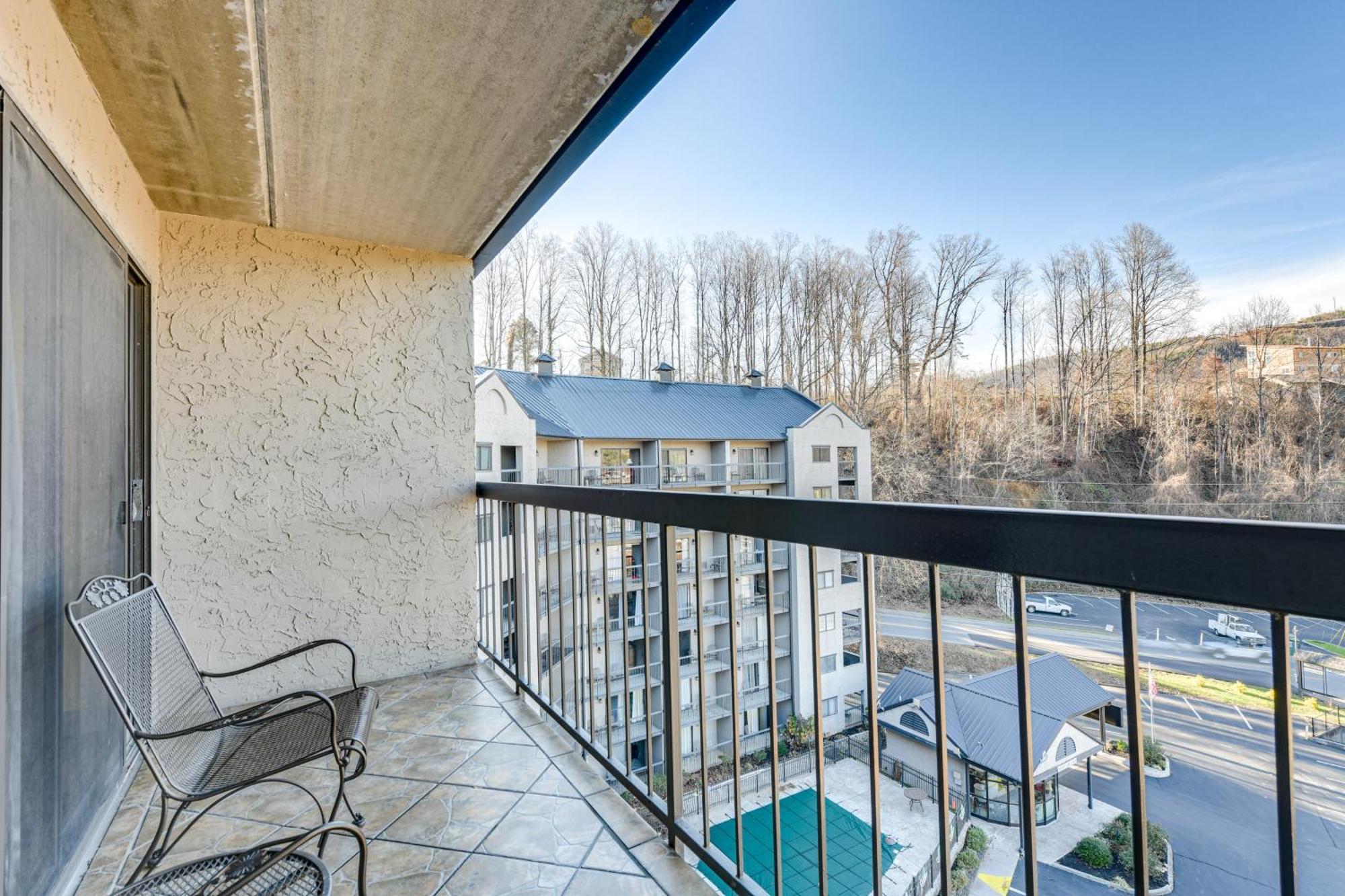 Downtown Gatlinburg Condo With Community Pool! Экстерьер фото